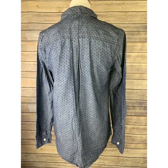 Old Navy Womens M Chambray Shirt Button Down - Picture 5 of 10